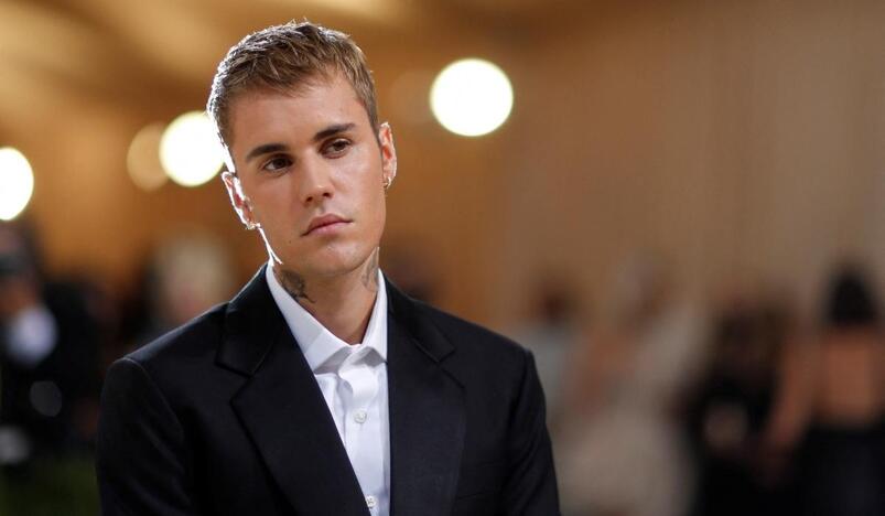 Justin Bieber Suspends Tour to Take Care of His Health